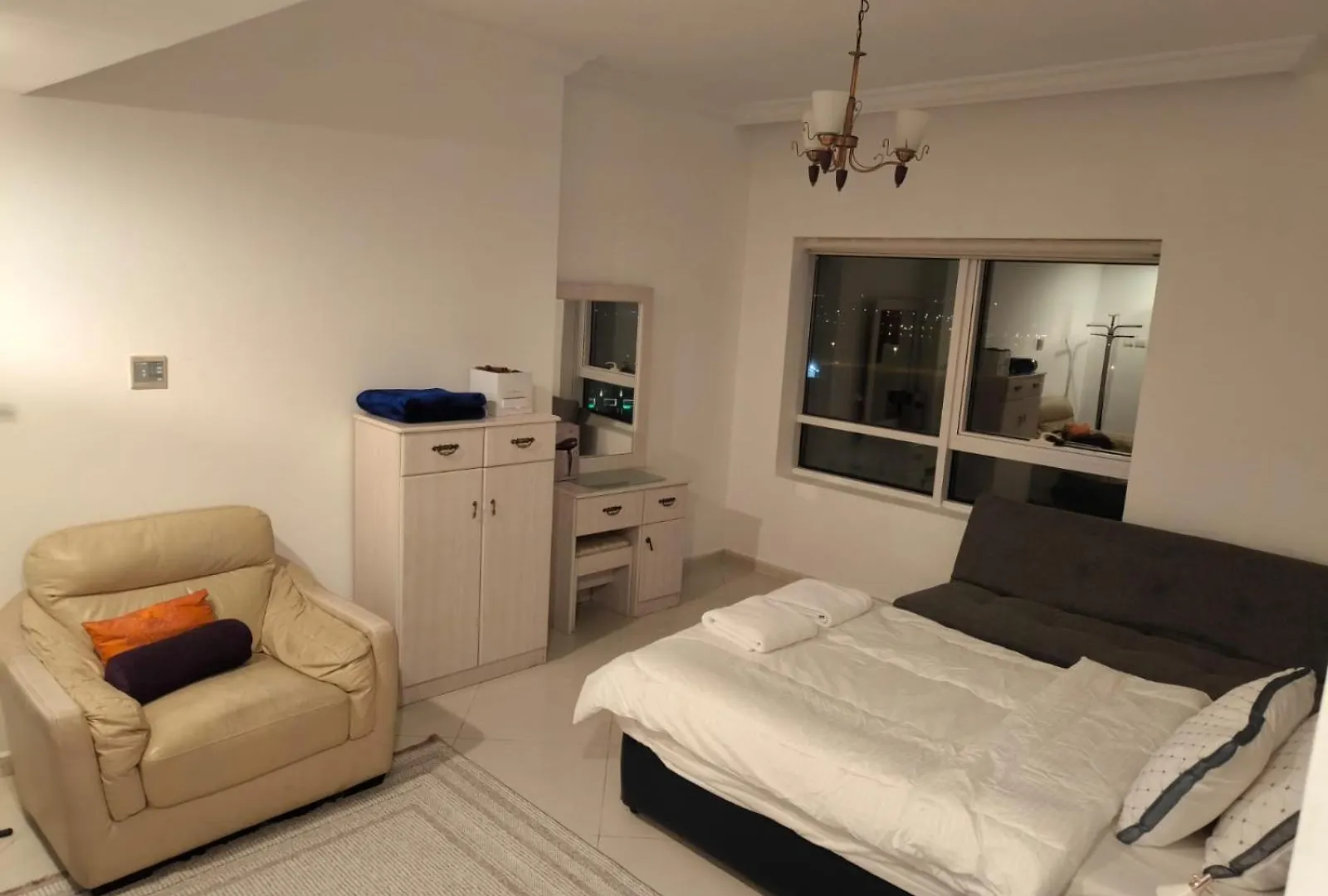 Apartment Smart Home Vacation Home- Ayla Sharjah
